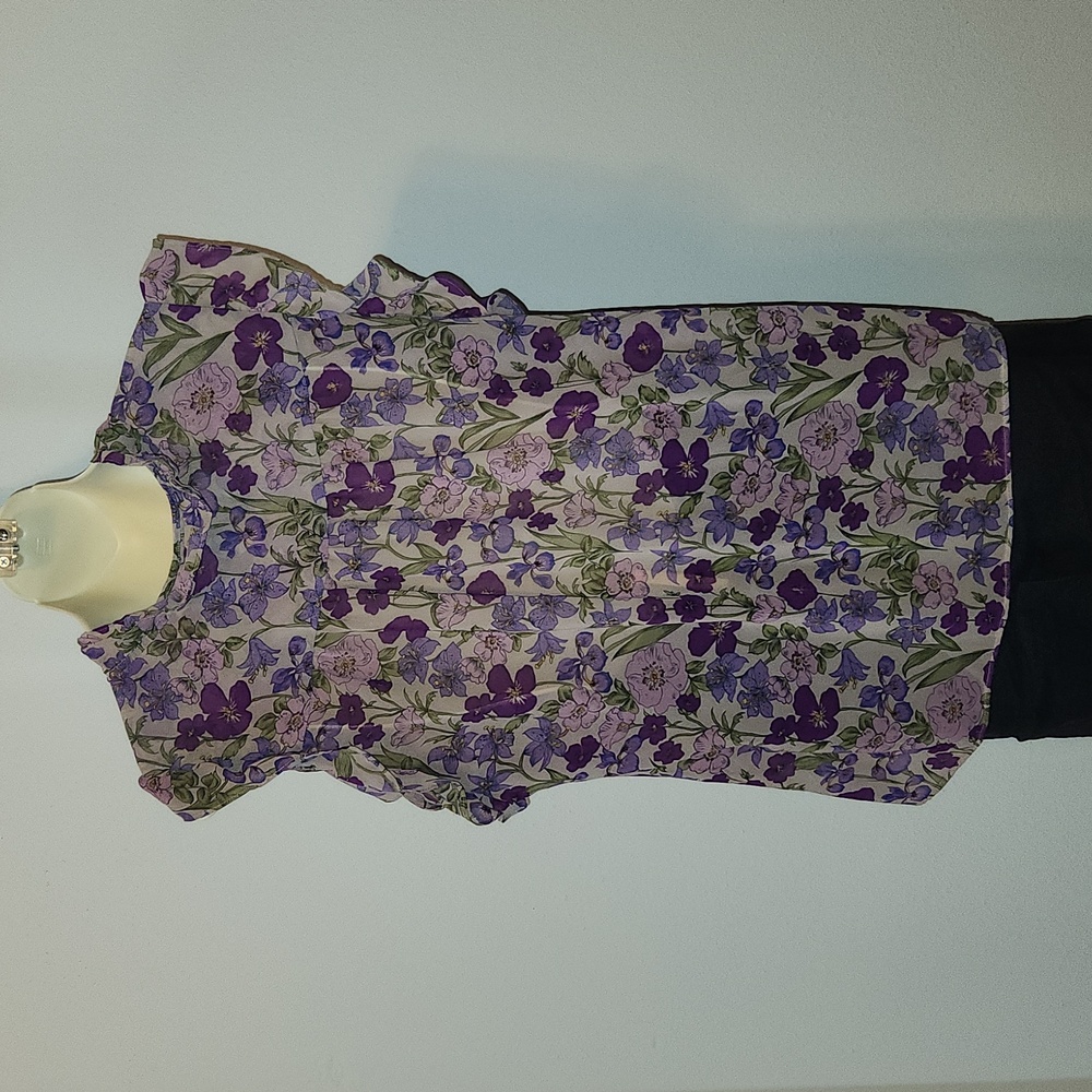 Cabi Flowery Purple Sleeveless Blouse - Picture 5 of 6